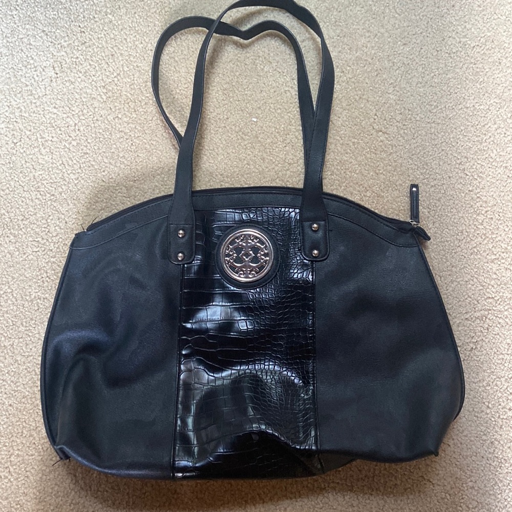 Black purse